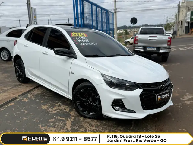 Carro Chevrolet Onix 2021 RS 1.0 Turbo