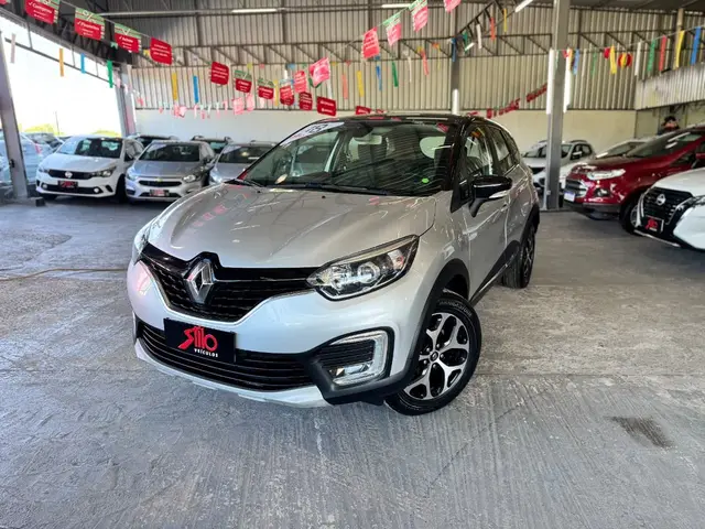 Carro Renault Captur 2018 Intense 1.6 16v SCe CVT (Flex)