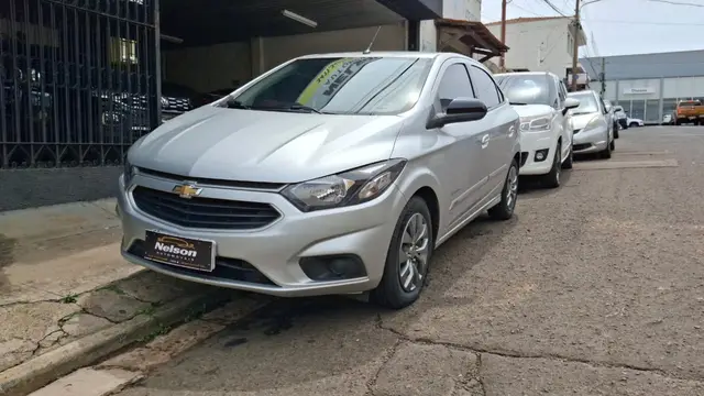Carro Chevrolet Onix 2018 1.4 Advantage SPE/4 (Aut)