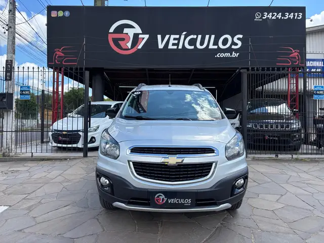 Carro Chevrolet Spin 2016 Activ 1.8 (Flex) (Aut)