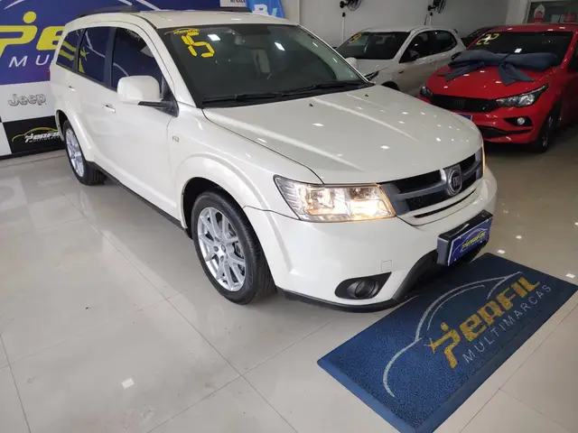 Carro Fiat Freemont 2015 2.4 16V Precision (Aut)