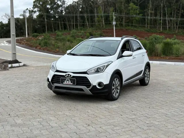 Carro Hyundai HB20X 2017 Premium 1.6 (Aut) (Flex)