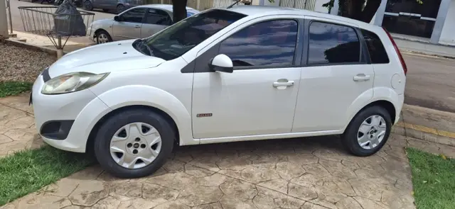 Carro Ford Fiesta Hatch 2013 SE Rocam 1.6 (Flex)