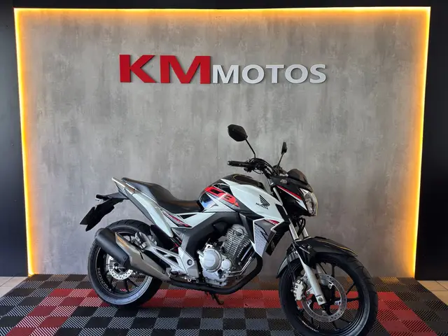 Moto Honda CB 250F Twister 2019 Standard