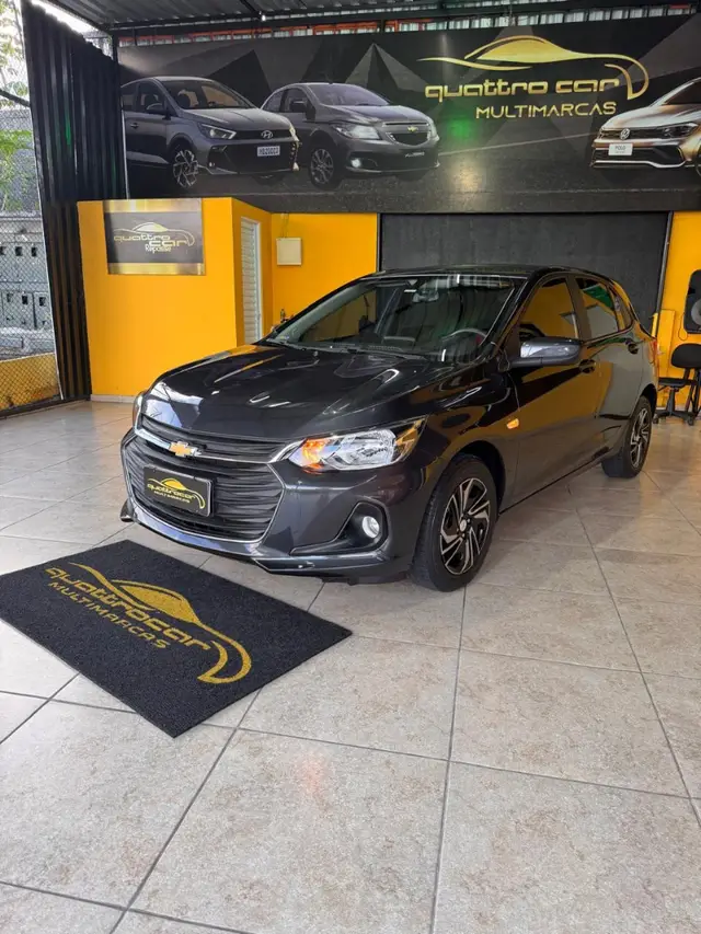 Carro Chevrolet Onix 2024 LT 1.0