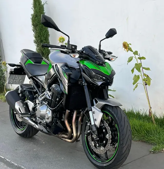Moto Kawasaki Z 900 2025 Z 900