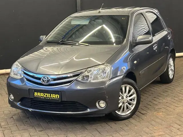 Carro Toyota Etios 2013 1.3 (Flex)