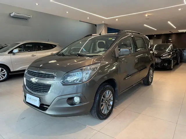 Carro Chevrolet Spin 2015 Advantage 5S 1.8 (Flex) (Aut)