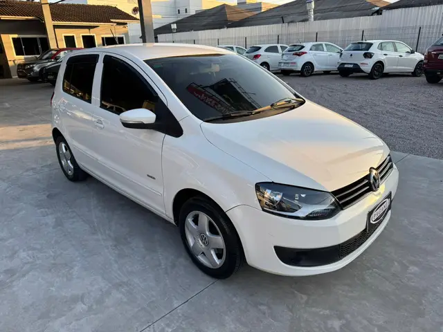 Carro Volkswagen Fox 2012 1.6 VHT (Flex)