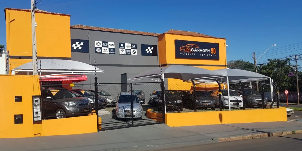 Fachada da loja GARAGEM 90 VEICULOS - São Carlos - SP