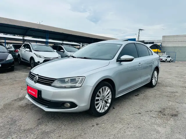 Carro Volkswagen Jetta 2012 2.0 TSI Highline DSG