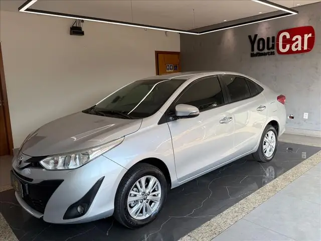 Carro Toyota Yaris Sedan 2019 1.5 XL (Flex)