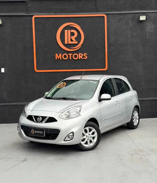 Carro Nissan March 2016 1.0 12V SV (Flex)