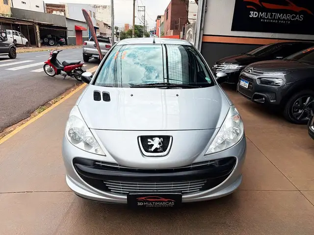 Carro Peugeot 207 2011 Hatch XR 1.4 8V (flex) 4p