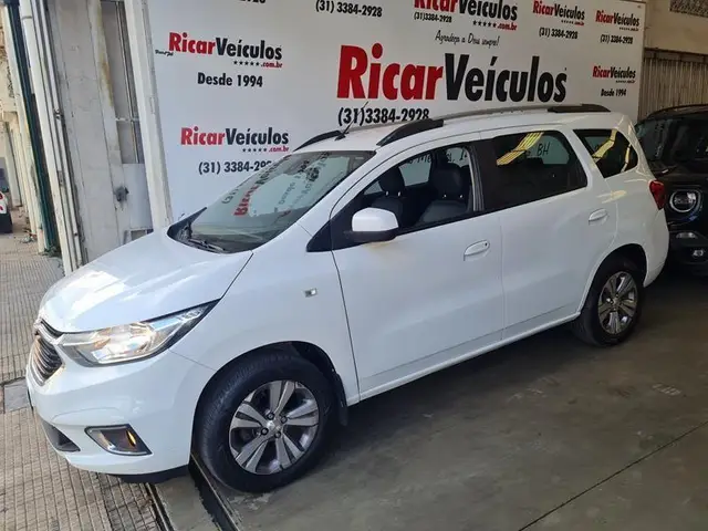 Carro Chevrolet Spin 2023 Premier 1.8 (Aut.)