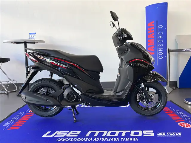 Moto Yamaha Fluo 2026 Hybrid Connected