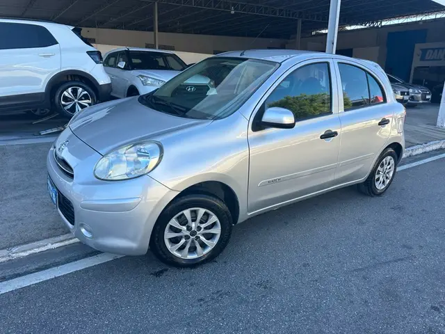 Carro Nissan March 2013 1.0 16V S (Flex)