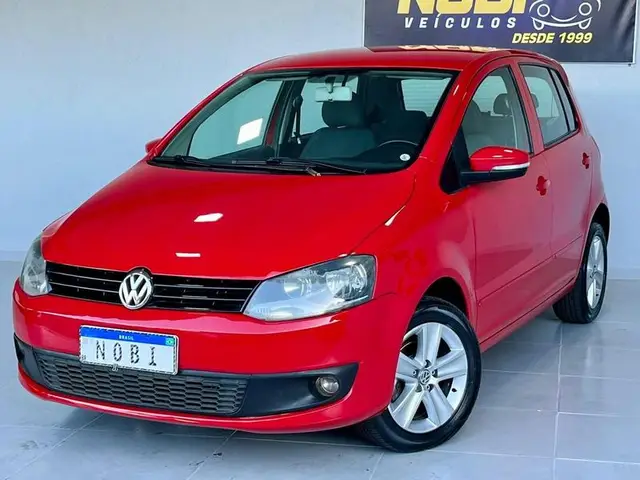 Carro Volkswagen Fox 2011 1.0 8V (Flex) 4p