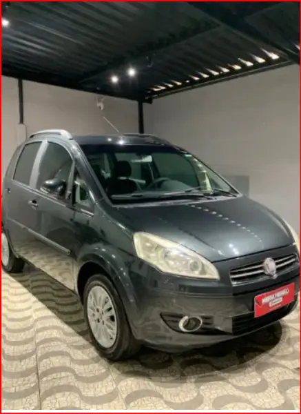 Carro Fiat Idea 2012 Attractive 1.4 8V (Flex)