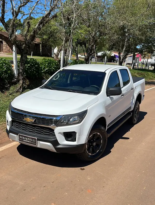 Carro Chevrolet S10 Cabine Simples 2022 S10 2.8 CTDi Cabine Simples LS 4WD