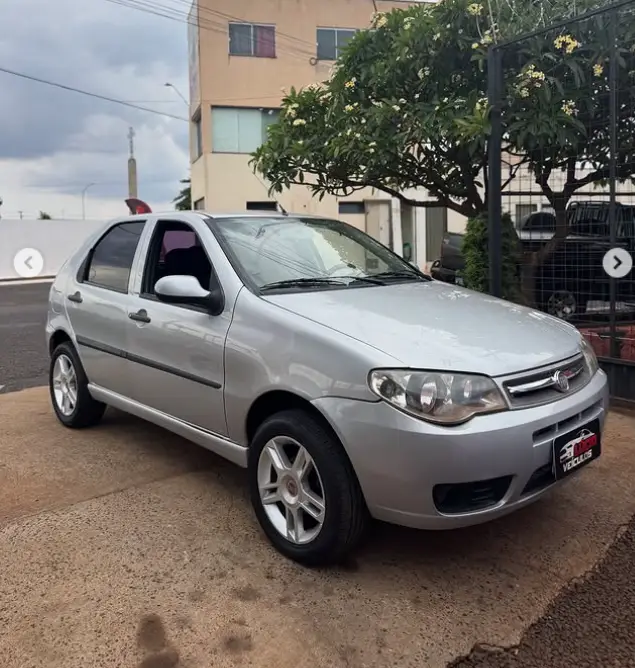 Carro Fiat Palio 2012 Fire 1.0 8V (Flex) 4p