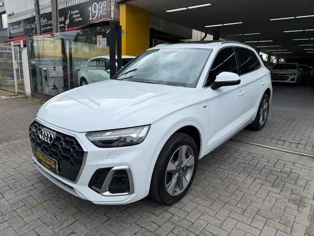 Carro Audi Q5 2024 Performance 2.0 TFSIe S.Tr. Qt (Hib.)