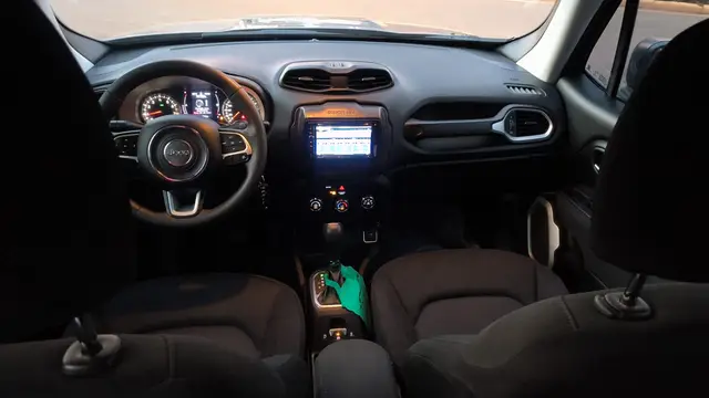 Carro Jeep Renegade 2021 1.8 4x2 (Aut) (Flex)