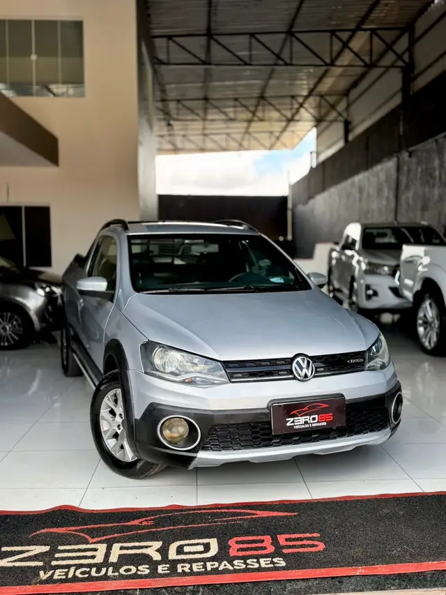 Carro Volkswagen Saveiro 2014 Cross 1.6 (Flex) (cab. estendida)
