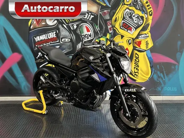Moto Yamaha XJ6 N 2014 XJ6 N 600
