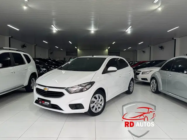 Carro Chevrolet Onix 2018 LT 1.4 8V FlexPower 5p Mec.