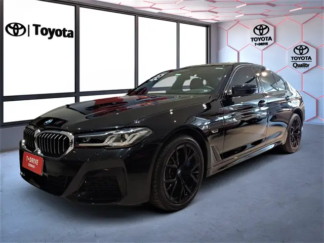 Carro BMW 530e 2022 M Sport 2.0 Turbo Híbrido (Aut)