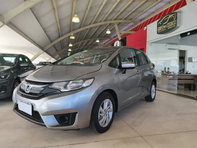 Carro Honda Fit 2015 1.5 16v LX CVT (Flex)
