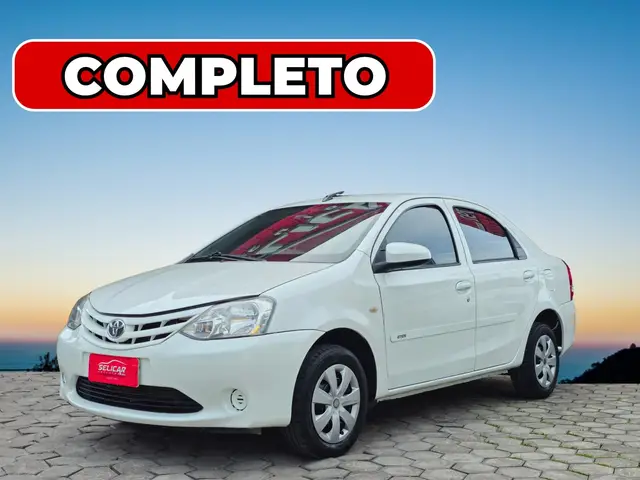 Carro Toyota Etios Sedan 2017 X 1.5 (Flex)