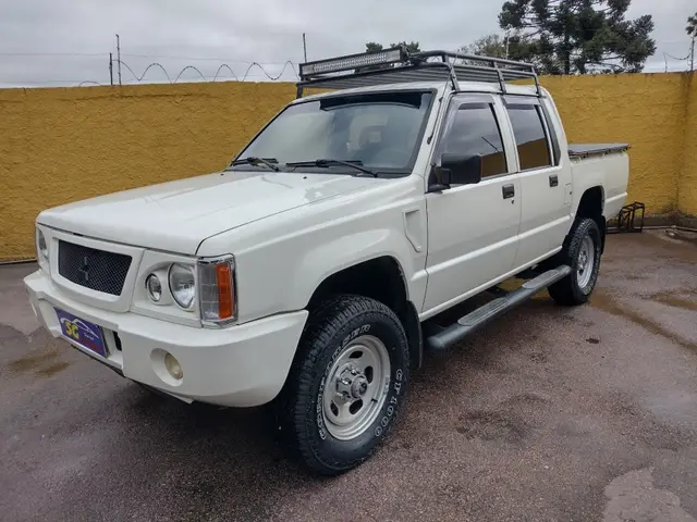 Carro Mitsubishi L200 2006 L 200 GL 4x4 2.5 Turbo (nova série) (cab. dupla)