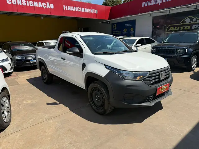 Carro Fiat Strada 2025 Endurance 1.3 Flex 8V CS