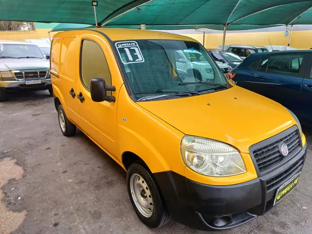 Carro Fiat Doblò Cargo 2013 1.4 8V (Flex)