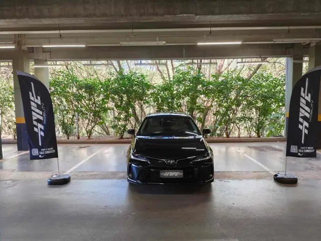 Carro Toyota Corolla 2020 1.8  HYBRID FLEX ALTIS PREMIUM CVT