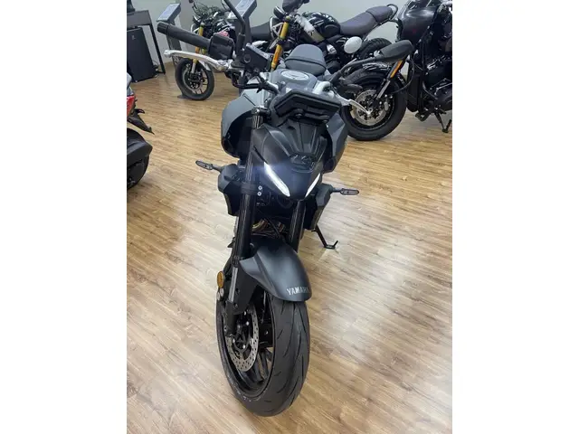 Moto Yamaha MT-07 2025 ABS