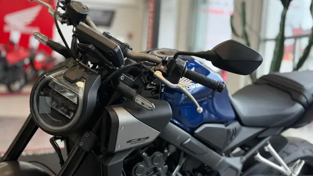 Moto Honda CB 650R 2026 E-Clutch