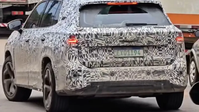 Novo VW Tiguan é visto com cara de Tera e tela gigante 