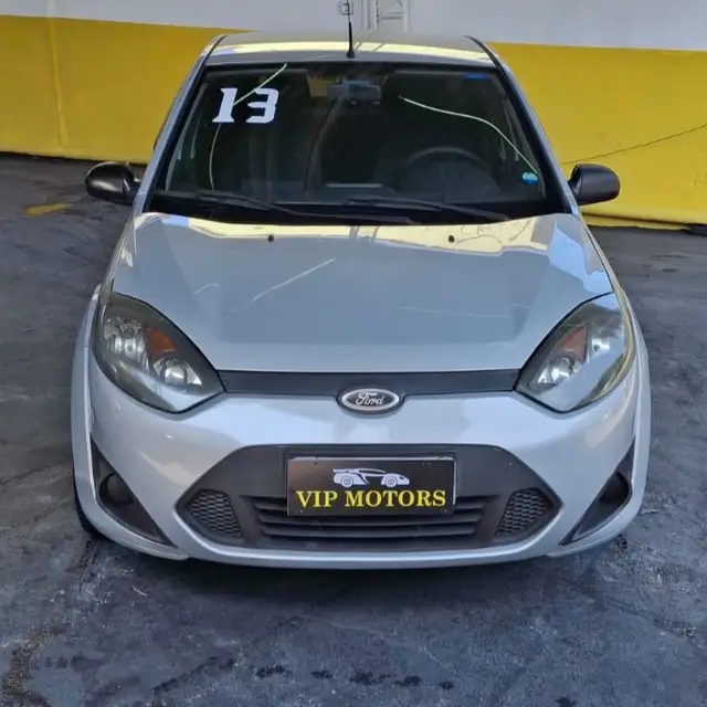 Carro Ford Fiesta Hatch 2013 Rocam 1.0 (Flex)