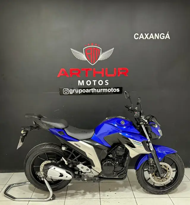 Moto Yamaha YS 250 Fazer 2021 ABS