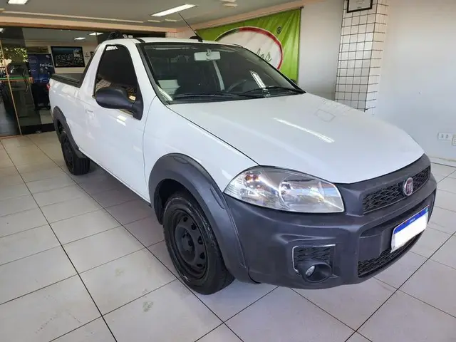 Carro Fiat Strada 2017 Hard Working 1.4 (Flex) (Cabine Simples)
