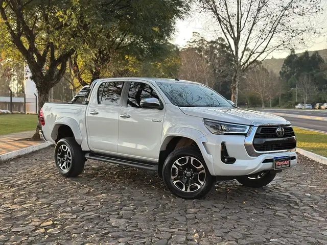 Carro Toyota Hilux Cabine Dupla 2024 SRX Plus 4x4 2.8 Diesel