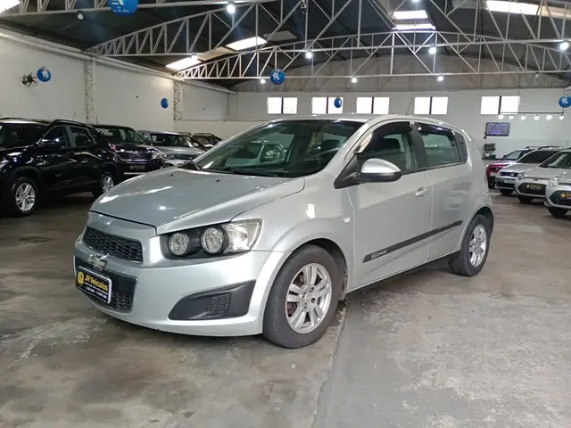 Carro Chevrolet Sonic 2013 Hatch LT 1.6 (Aut)