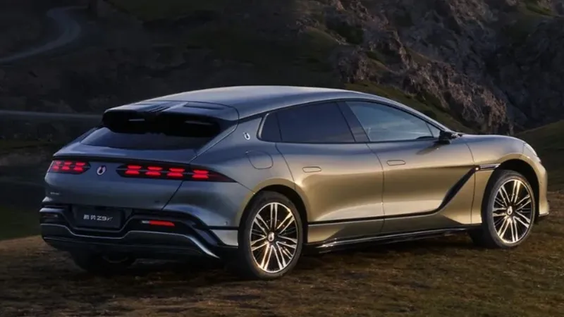 Denza: marca de luxo da BYD terá 1° concessionária no Brasil com dois modelos