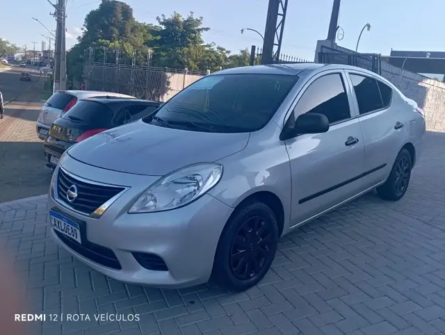 Carro Nissan Versa 2014 1.6 16V S (Flex)