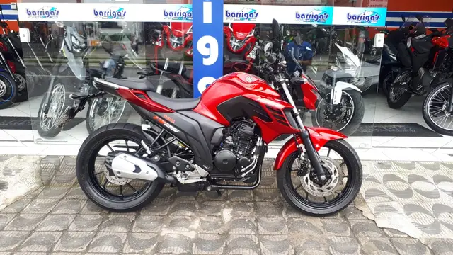 Moto Yamaha YS 250 Fazer 2022 ABS