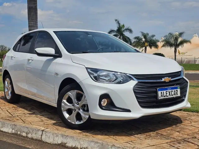 Carro Chevrolet Onix 2025 LTZ 1.0 Turbo (Aut.)