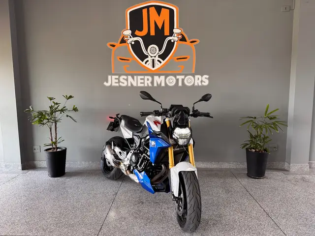 Moto BMW F 900 R 2023 Sport Plus